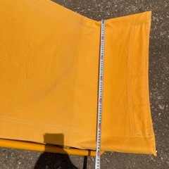 海外製？ 幅広い 頑丈な鉄パイプのビーチチェア イエロー メーカー擦れて不明の画像