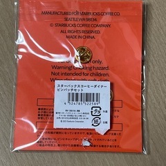 スタバ　ピンバッチの画像