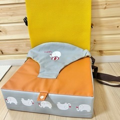 【【美品】】ぞうさんデザイン　ベビー・キッズ用お食事クッションの画像