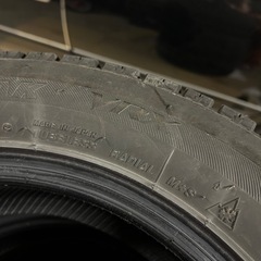 スタッドレスタイヤの画像