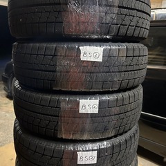 スタッドレスタイヤの画像