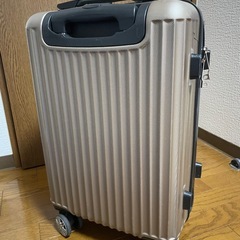 スーツケースの画像