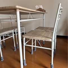 テーブルセットの画像