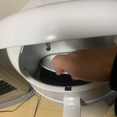 ペット 赤ちゃん用のスチールゴミ箱の画像