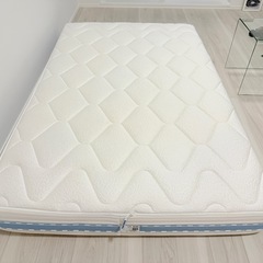 収納付きセミダブルベッド＋マニフレックスマット＋おまけの画像