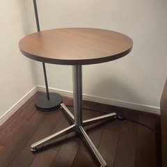 サイド
テーブルの画像