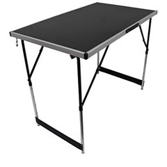 折りたたみテーブルの画像