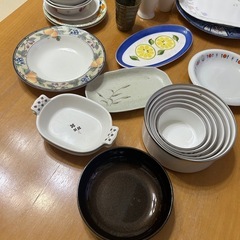 食器たくさん　セット　まとめ売り　皿　大阪　売りますの画像