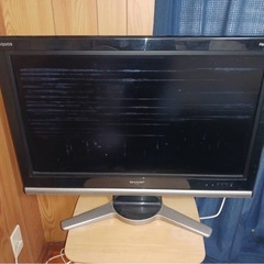 SHARP AQUOS 液晶テレビ（ジャンク・横線あり）2000円浦添市で引き取り限定の画像