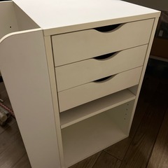 IKEA 木製ワゴンの画像