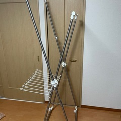 物干しラックの画像