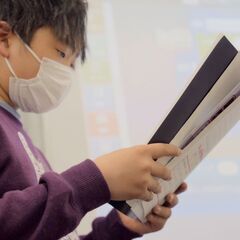 マインクラフトの世界で楽しみながらプログラミングを学べる教室の画像