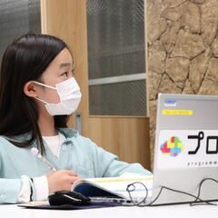 マインクラフトの世界で楽しみながらプログラミングを学べる教室の画像