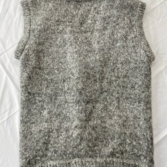 ニットベストの画像
