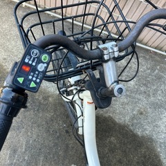 YAMAHA PAS BABBY電動アシスト自転車 ホワイト 前面バスケット付きの画像