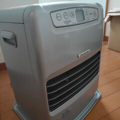 石油ファンヒーターの画像