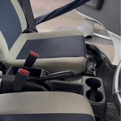 スバル サンバーのホワイトバン、実用性とコンパクトさが魅力。の画像