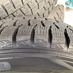 スタッドレスタイヤの画像