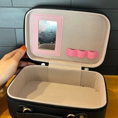 未使用品 メイクポーチの画像