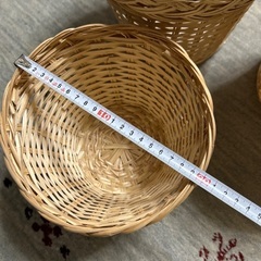 カゴ　３つ　鉢カバーとしてや小物入れに　籠の画像