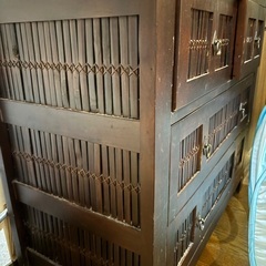アジアン家具　収納　キャビネット　金具揃ってますの画像
