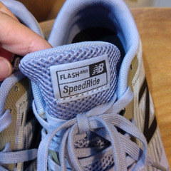 【美品】24cmニューバランススニーカー　ランニングシューズの画像