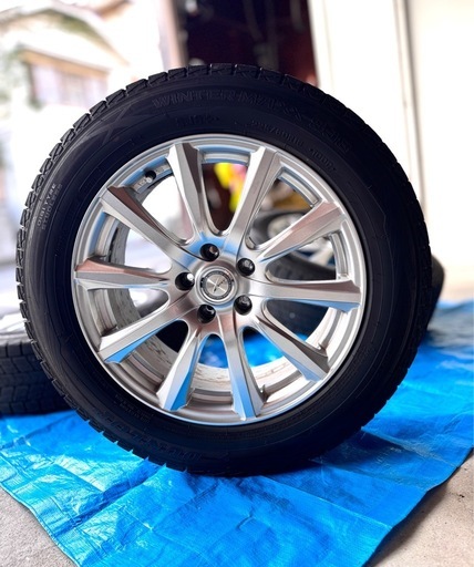 【美品・値下げ交渉可】225/60R18 18インチ　スタッドレスタイヤ　ホイール付