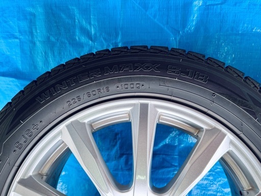 【美品・値下げ交渉可】225/60R18 18インチ　スタッドレスタイヤ　ホイール付