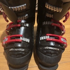 ノルディカ　スキーブーツ 子供用の画像