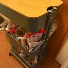 IKEA ワゴンの画像