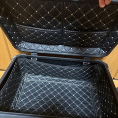 美品‼️即日引渡🉑全車種対応バイク用 特大ボックス ステー付き BOX 通勤通学　配送 配達   ホンダ HONDA ヤマハ YAMAHA カワサキ Kawasaki スズキ SUZUKI カブ 原付 原付2種  中型バイク 大型バイク  50cc 125cc 250cc 400cc の画像