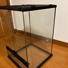ジェックス GEX EXOTERRA グラステラリウム3045 PT2602 両開きフロントドア 爬虫類飼育ケージ W31.5×D31.5×H48cmの画像