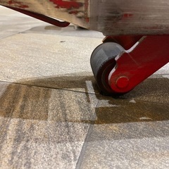 isys様専用決定【1500kg】超低床　ニチユ ハンドリフト ハンドフォーク ハンドパレット ハンドリフトパレットトラック キャッチ 1.5ｔの画像