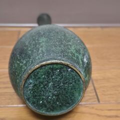 青銅花瓶 一輪挿し ダークグリーン フラワーベース 骨董 昭和レトロ インテリアの画像