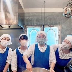 扶養内OK！朝だけドーナツ製造★主婦さん活躍中／髪色自由／未経験歓迎（博多駅近く）OLGA LE BON BON DONUTS 博多店 ドーナツ製造スタッフ募集の画像