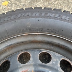 175/65/R15 　スタッドレスタイヤ4本の画像
