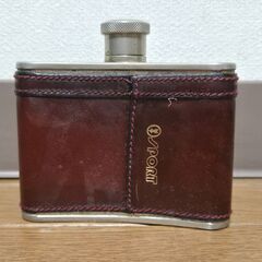 スキャットル ウィスキーボトル ヴィンテージ 酒器 持ち運び 金属製 昭和レトロの画像