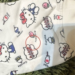 ハローキティ　パーカー　100の画像