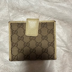 GUCCI GGキャンバス 二つ折り財布 ブラウン系 コンパクトウォレット　男女兼用の画像