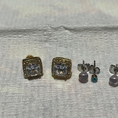 ピアスセットの画像