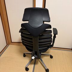 ニトリ ワークチェア「エルゴクエスト」ブラックの画像