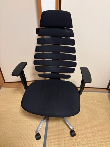 ニトリ ワークチェア「エルゴクエスト」ブラック