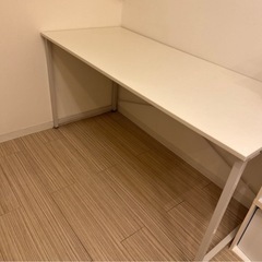 （無償に変更）デスク　白　140センチ美品！勉強机　テレワークなど（再掲出）の画像