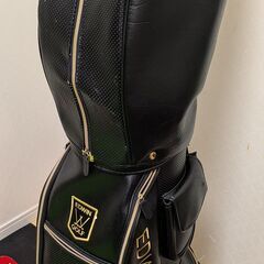 (取引中)ゴルフフルセット（キャリーバッグ、ドライバー、ユーティリティ、アイアン、パター）の画像
