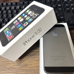 iPhone 5s 32GB 箱付きの画像