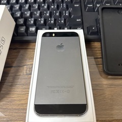 iPhone 5s 32GB 箱付きの画像
