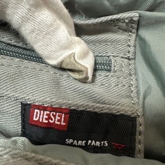 DIESEL W1 ショルダーバッグ オリーブグリーンの画像