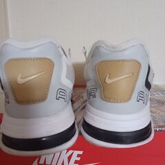 ナイキスニーカー27センチの画像