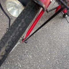 ママチャリ　赤　自転車の画像