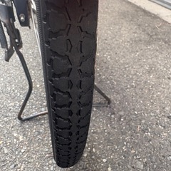 ママチャリ　赤　自転車の画像